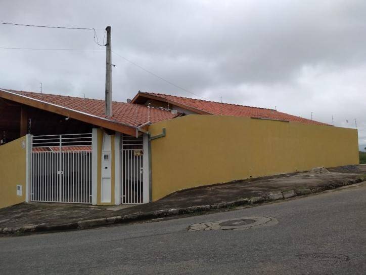 Casa à venda com 2 quartos, 87m² - Foto 2