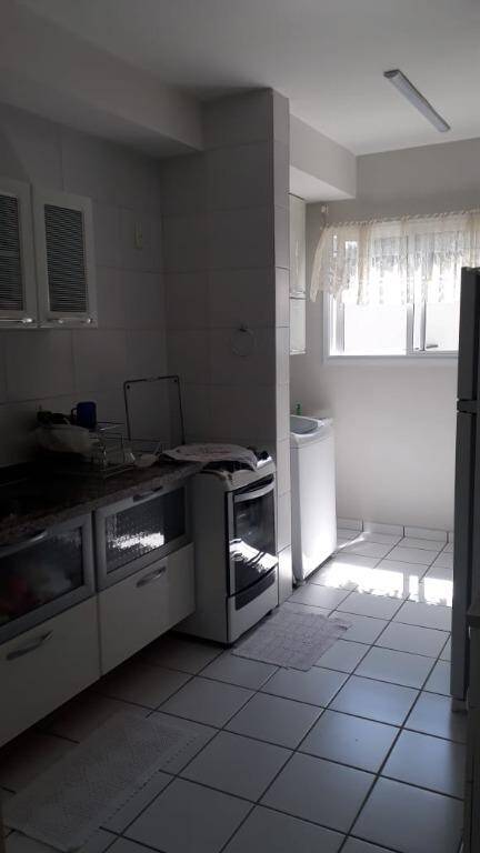 Apartamento à venda com 2 quartos, 75m² - Foto 9