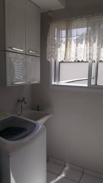 Apartamento à venda com 2 quartos, 75m² - Foto 10
