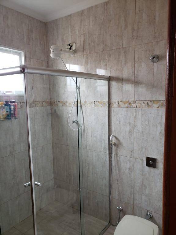 Casa à venda com 3 quartos, 230m² - Foto 15
