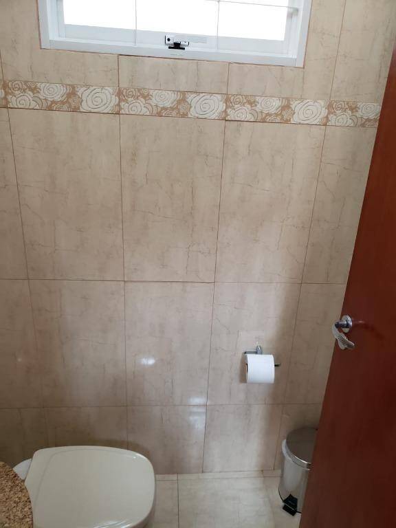 Casa à venda com 3 quartos, 230m² - Foto 32