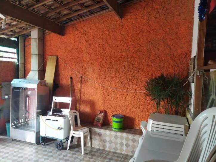 Casa à venda com 3 quartos, 250m² - Foto 3
