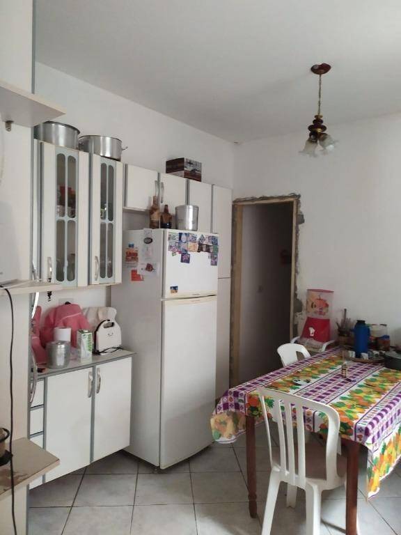 Casa à venda com 3 quartos, 250m² - Foto 7
