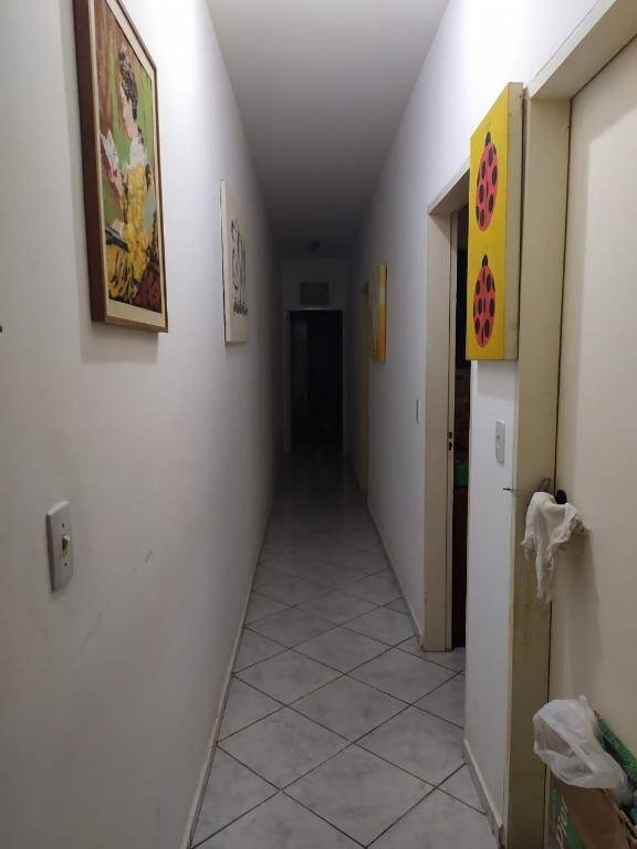 Casa à venda com 3 quartos, 250m² - Foto 9