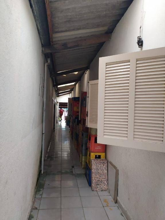 Casa à venda com 3 quartos, 250m² - Foto 16