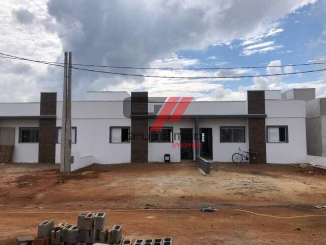 #CA0508 - Casa para Venda em Pindamonhangaba - SP - 2