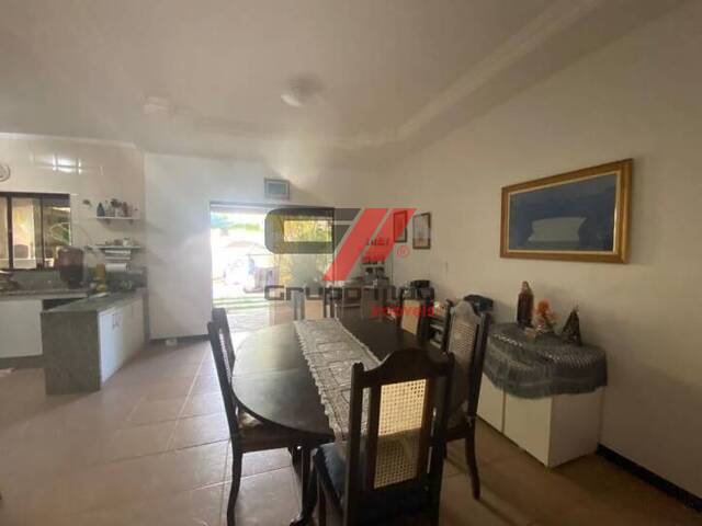 Casa para Venda em Taubaté - 3