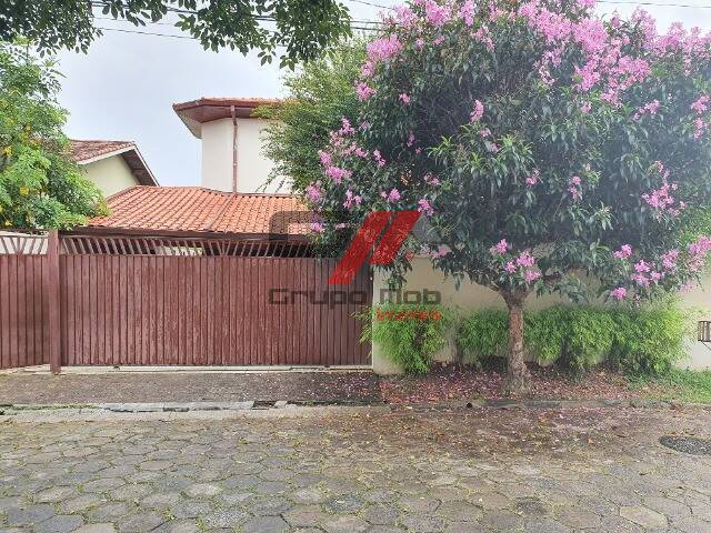 #2256 - Casa para Venda em Taubaté - SP